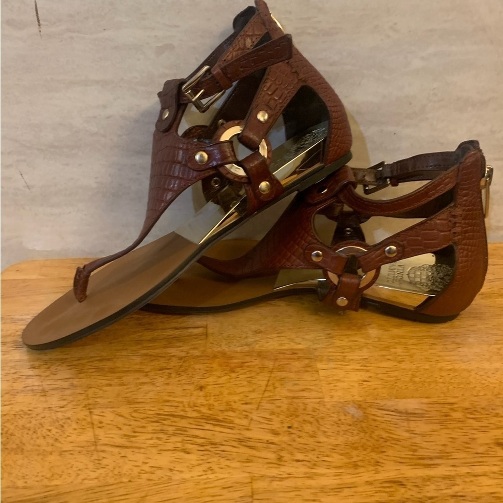 Vince Camuto Chic Brown Flat Sandals - Picture 3 of 9